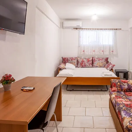 Mira Villa *