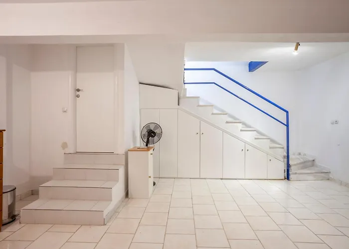 Mira Villa